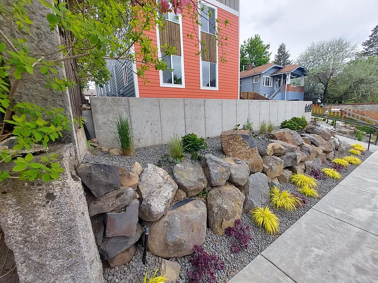 608 E 7th Ave — Photo 12