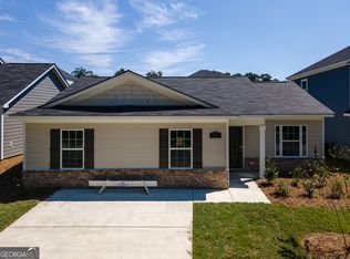 27 Whiterock Dr, Phenix City, AL 36869