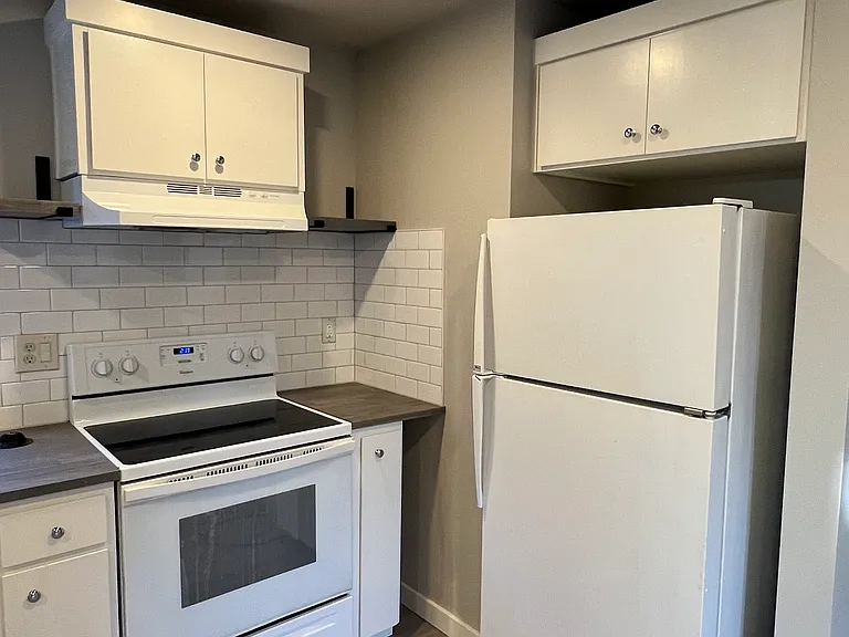 3200 Watson Ave — Photo 25