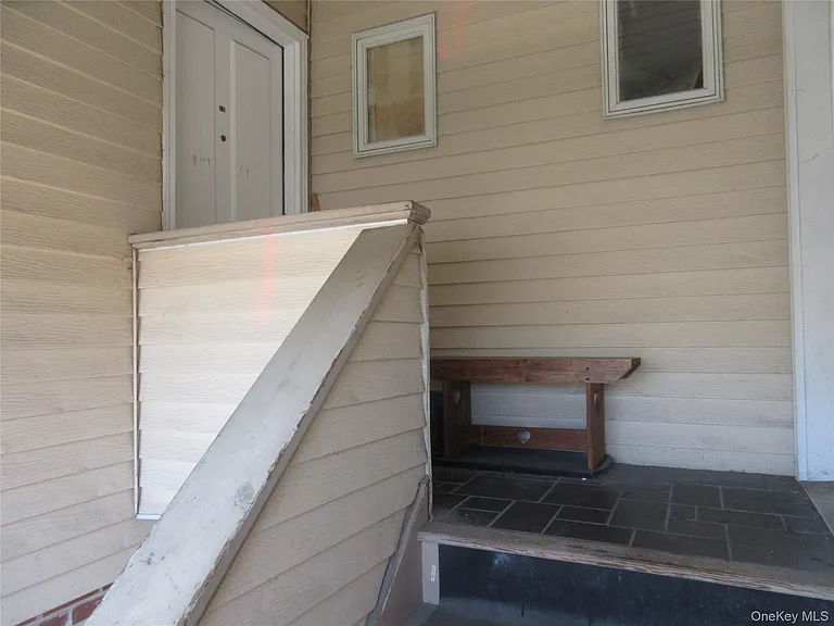 20 Bridge St — Photo 4
