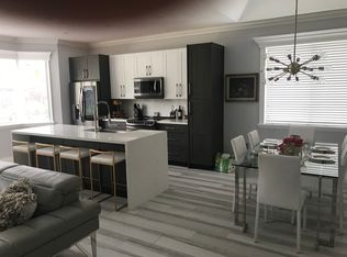 7773 NW 164th St, Miami Lakes, FL 33016