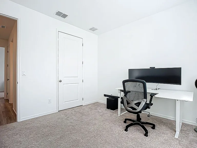 1317 Sterling Pointe Dr — Photo 15
