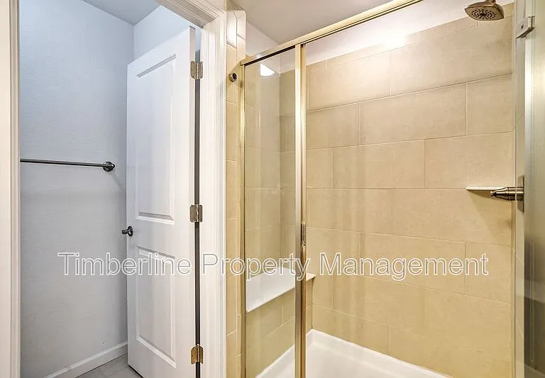 811 Marine Corps Dr — Photo 29