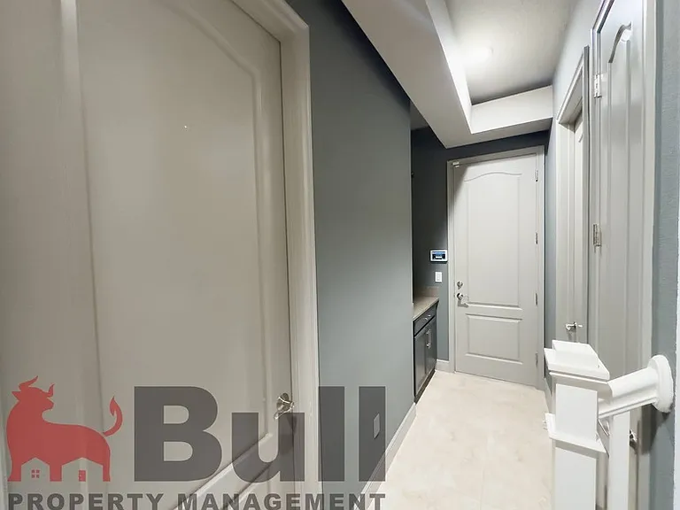 13079 Stanthorne Ave — Photo 12