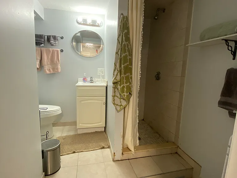 27 Woodward St #1 — Photo 12