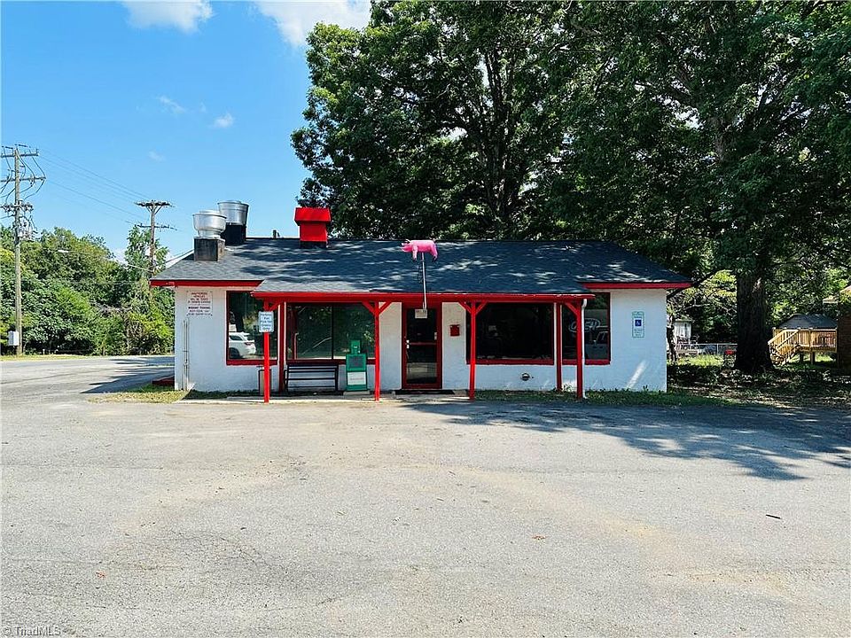 1st image of 4836 Summit Ave