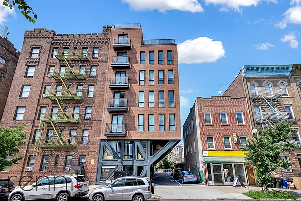 Rented by Rennit Inc. | media 27