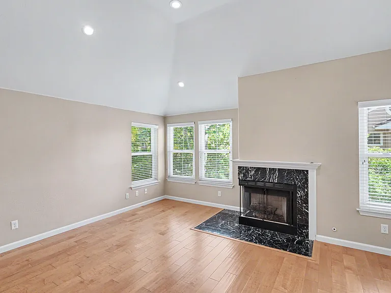 437 Camille Cir #1-11 — Photo 27