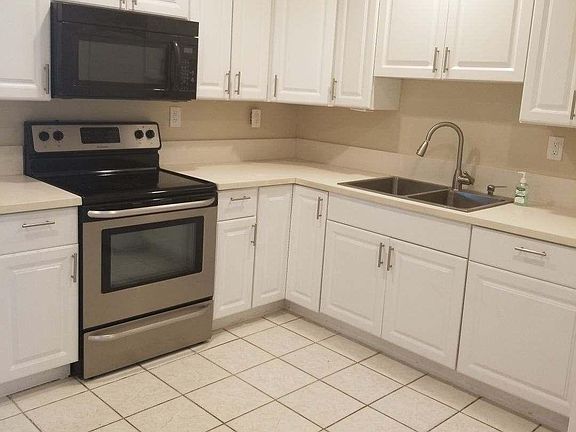 3rd image of 5839 McKinley St #South