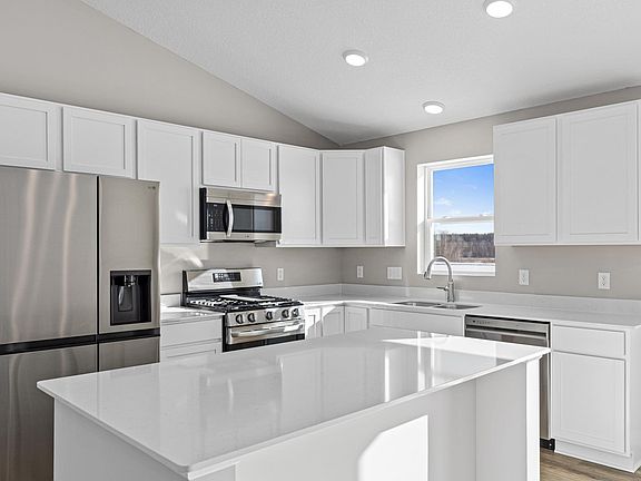 5th image of 6657 Granby St