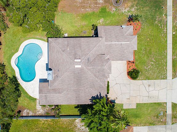 2nd image of 5957 Kendrew Dr