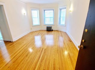 6901 N Sheridan Rd #3, Chicago, IL 60626