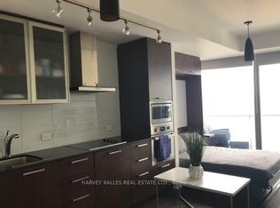 12 York St #5708, Toronto, ON M5J 0E4