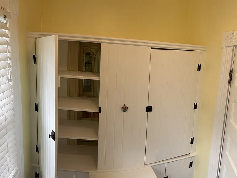 159 Fort Pleasant Ave #2 — Photo 3