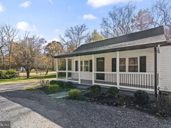 42523 Saint Johns Rd, Hollywood, MD 20636