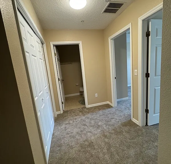 839 Assembly Ct — Photo 22