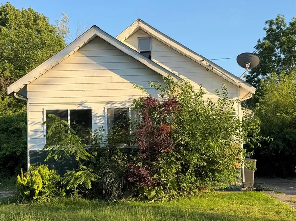 766 E Bundy Ave, Flint, MI 48505