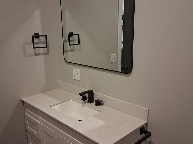 329 N Mulberry St #3 — Photo 16