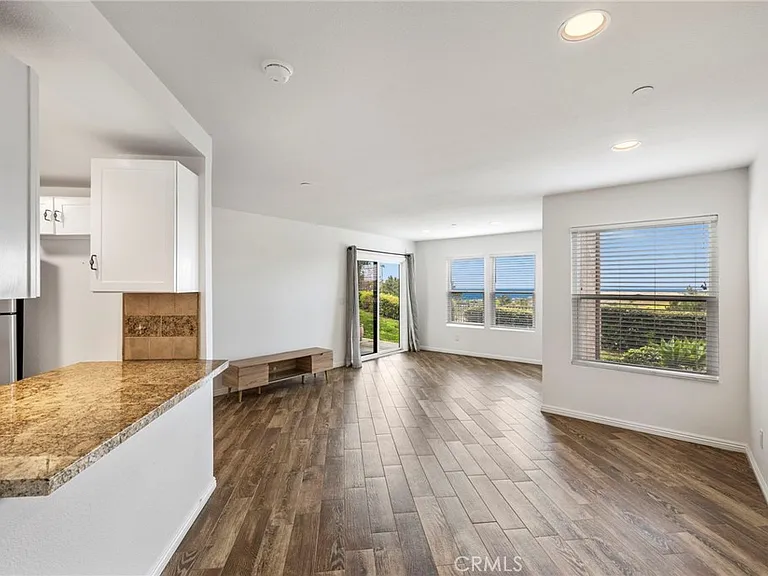 1056 Calle Del Cerro — Photo 2