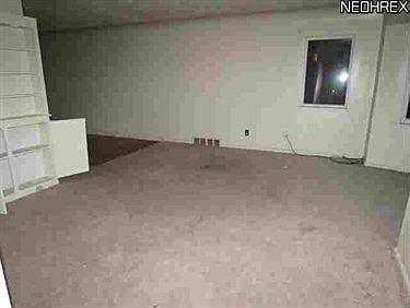 5th image of 2086 W Manor Ave