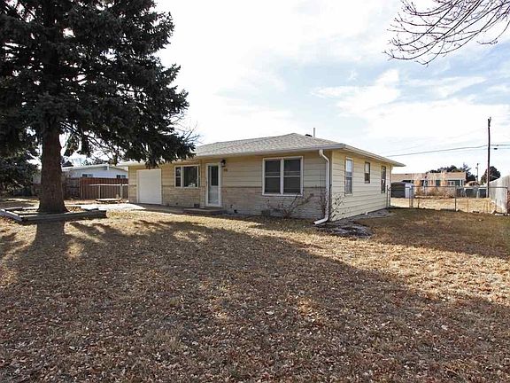 3rd image of 320 S Buffalo Bill Ave