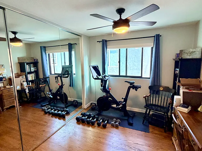 325 C Ave — Photo 14