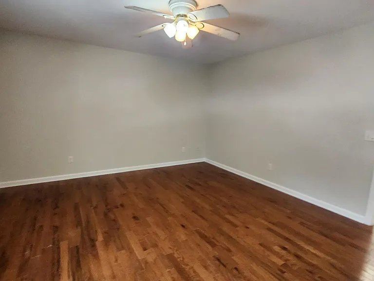 916 Bill Smith Rd — Photo 4