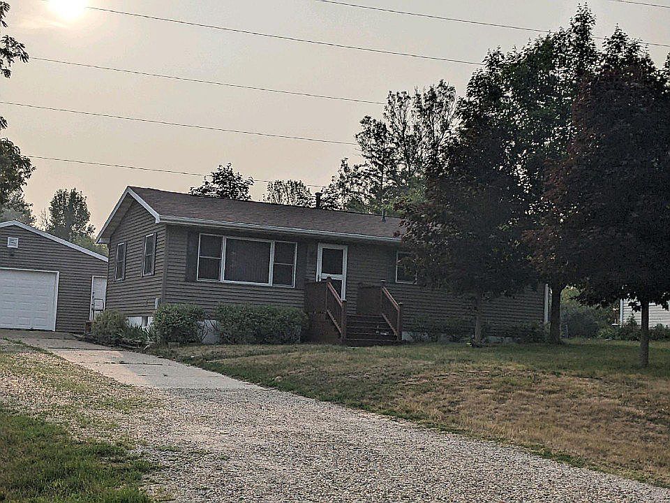 125 Robinwood Dr, Robins, IA 52328 Zillow