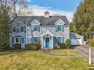 235 Sheridan Ave, Ho Ho Kus, NJ 07423