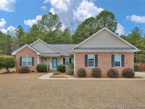 4500 Salem Prince Dr, Hope Mills, NC 28348
