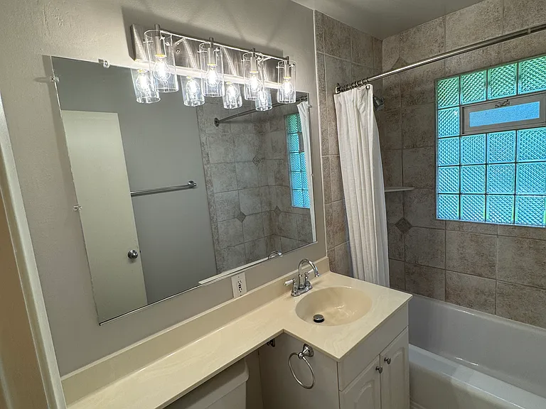 424 Tyler Ave S — Photo 13