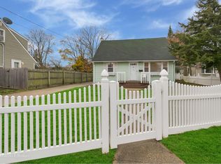 6 Kenneth Ln, Bay Shore, NY 11706