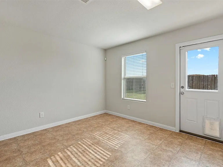1323 Pease River Ln — Photo 13