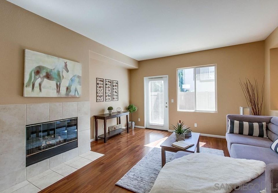 1st image of 10856 Ivy Hill Dr Unit 6