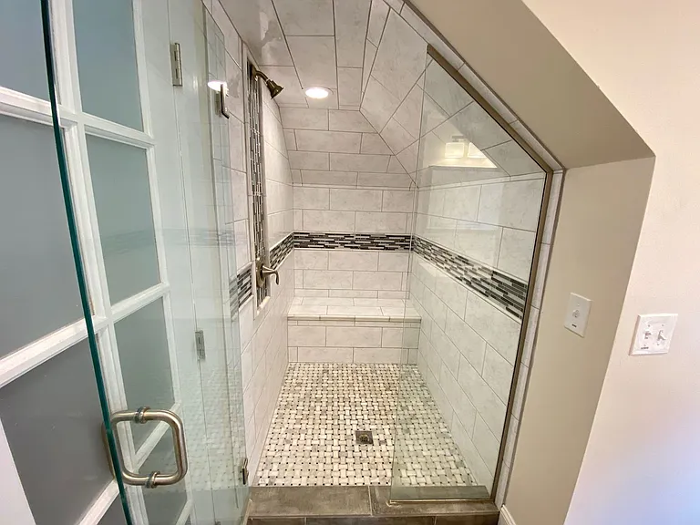 Hunter Ave 1045-1047 GW2 — Photo 25