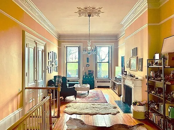 41 Monument Sq APT 1, Charlestown, MA 02129