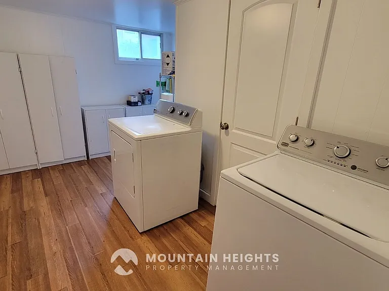 1116 E Hudson Ave — Photo 15