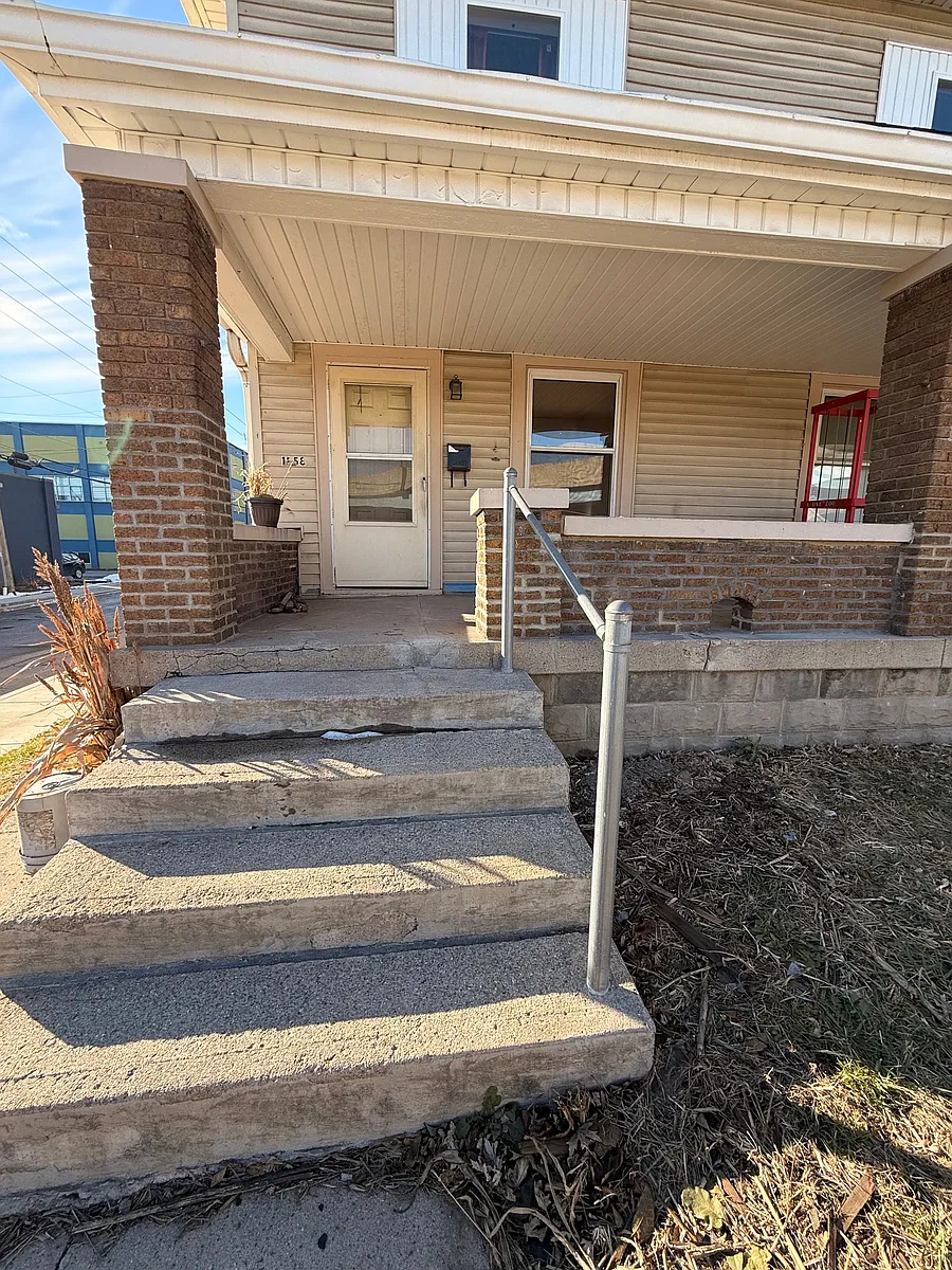 Building Photo - 1558 Shelby St