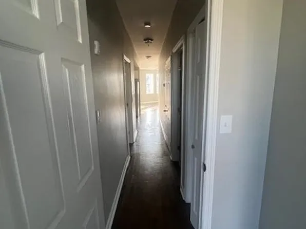 83 Clerk Street image 1 of 11