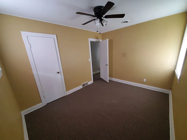 701 Court St — Photo 11