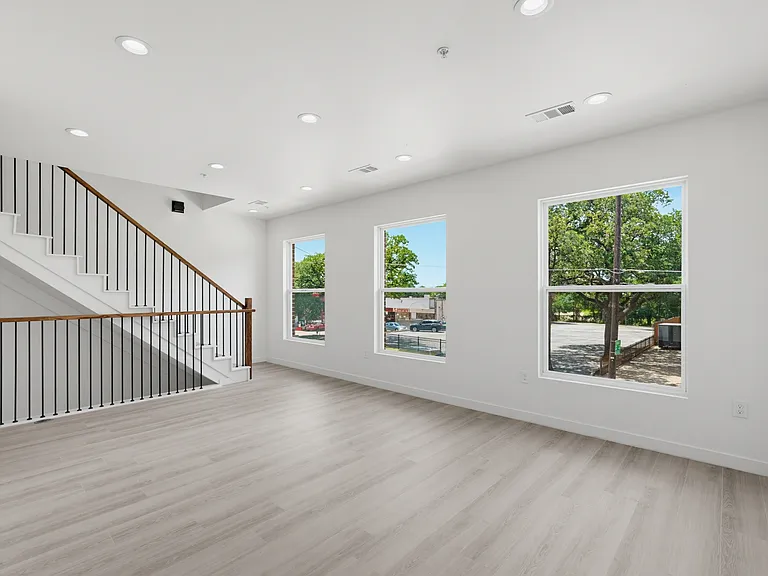 512 S Oconnor Rd — Photo 16