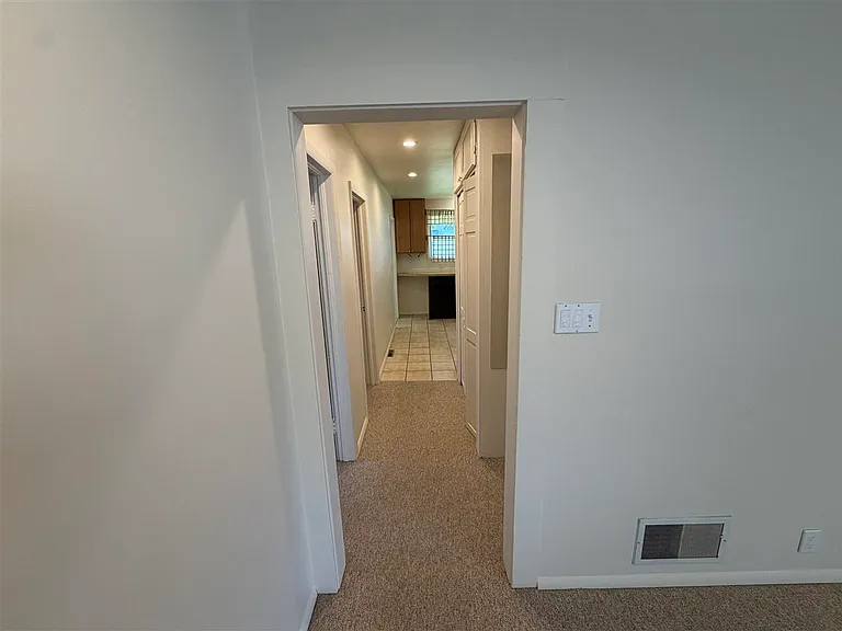 1104 Bridge St #A — Photo 18
