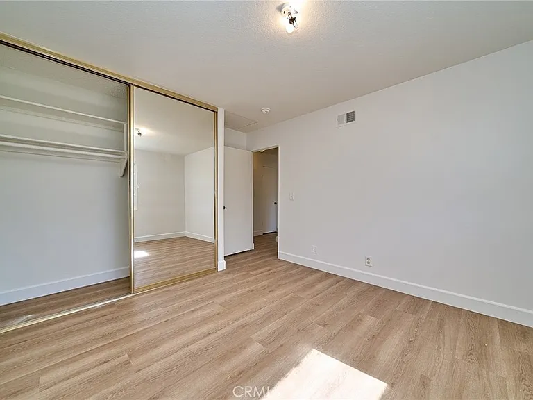 27916 Alvarez Dr — Photo 25