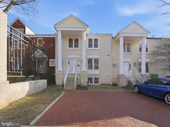 8503 Jeffersonian Ct, Vienna, VA 22182