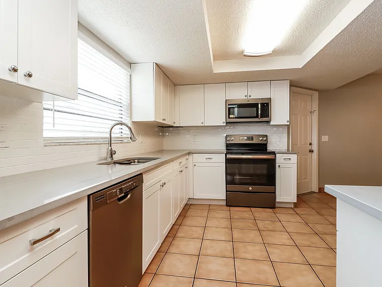8247 Tahr Ave — Photo 7