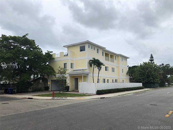 5th image of 320 SW 9th St #1