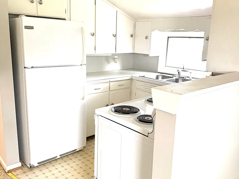 58 Sunnyside Ln #2 — Photo 9