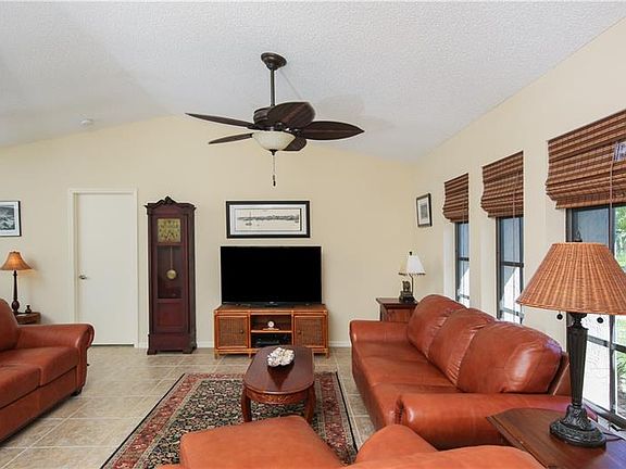5th image of 239 Mark Twain Ln
