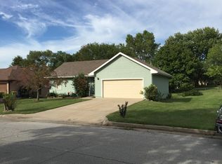 613 Lodwick Ln, Excelsior Springs, MO 64024