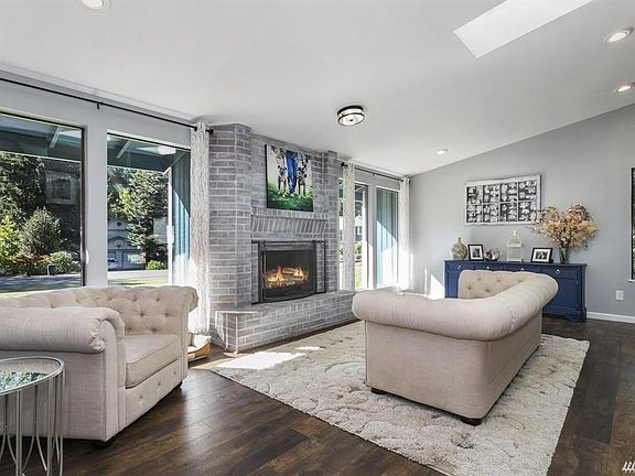 4th image of 11934 Avellana Cir NW